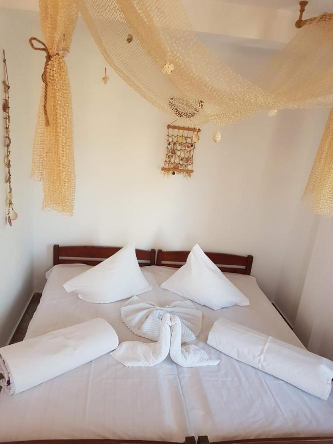 Casa Ellamy Hotell Două Mai Exteriör bild