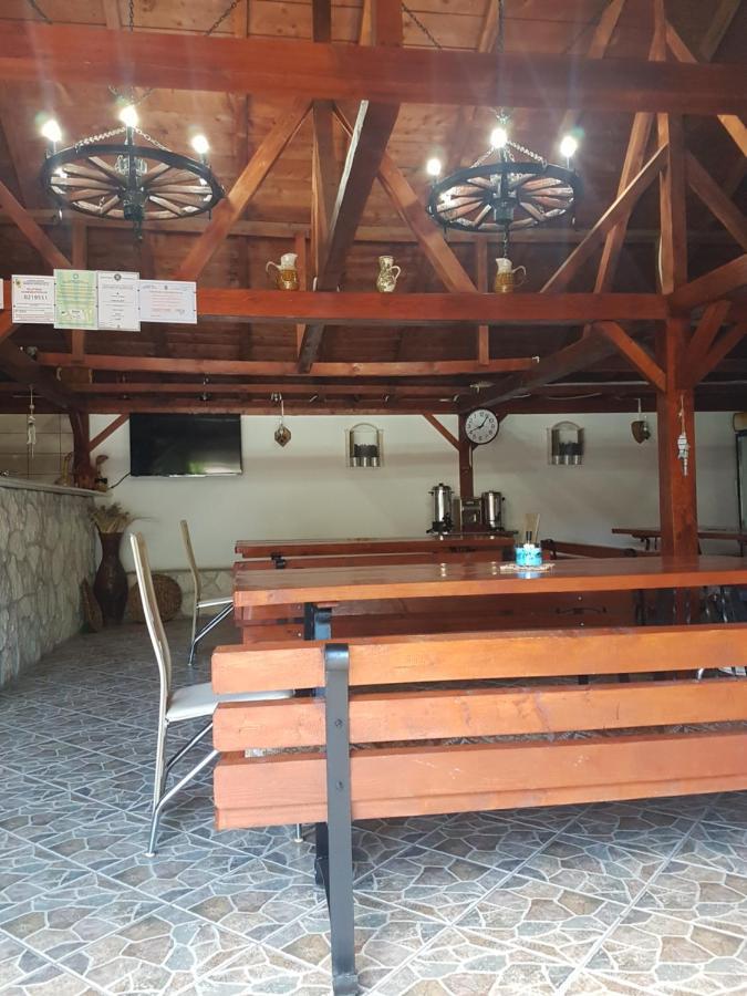 Casa Ellamy Hotell Două Mai Exteriör bild