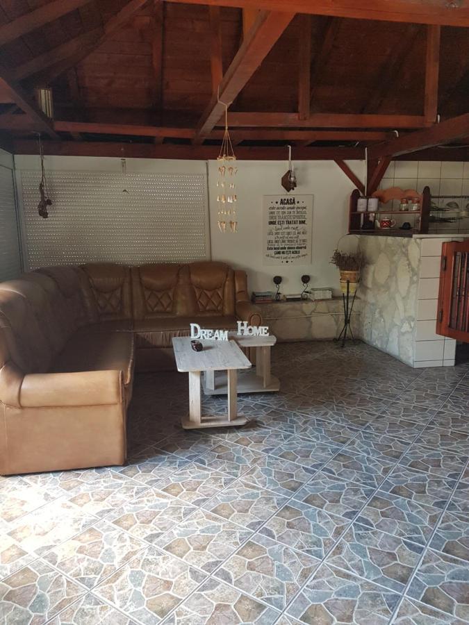 Casa Ellamy Hotell Două Mai Exteriör bild