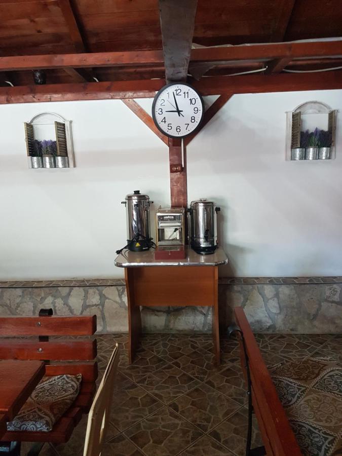 Casa Ellamy Hotell Două Mai Exteriör bild