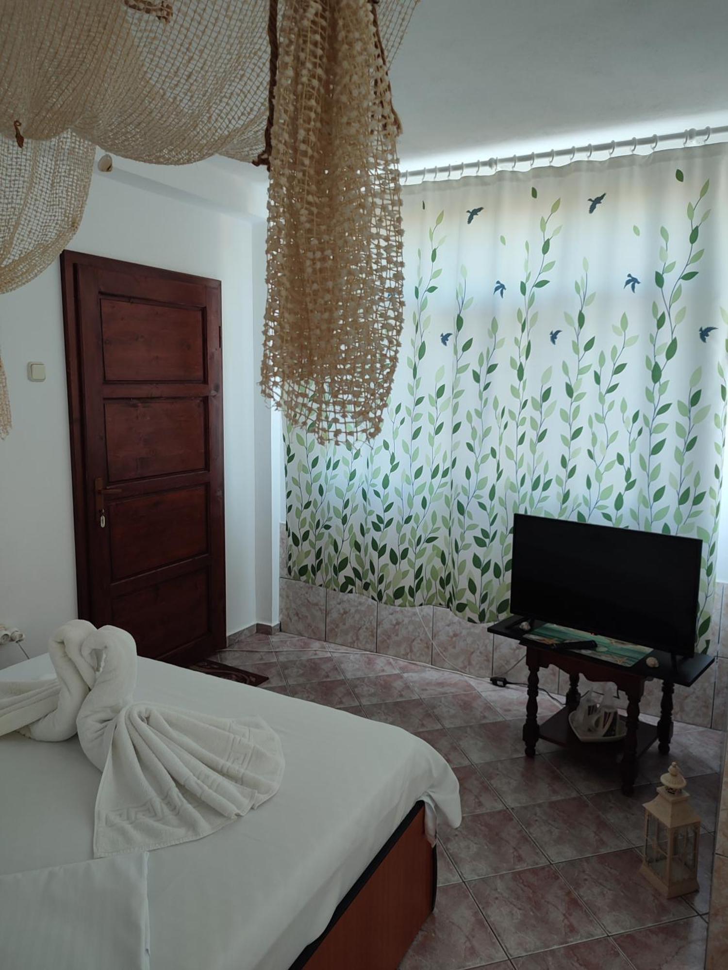 Casa Ellamy Hotell Două Mai Exteriör bild