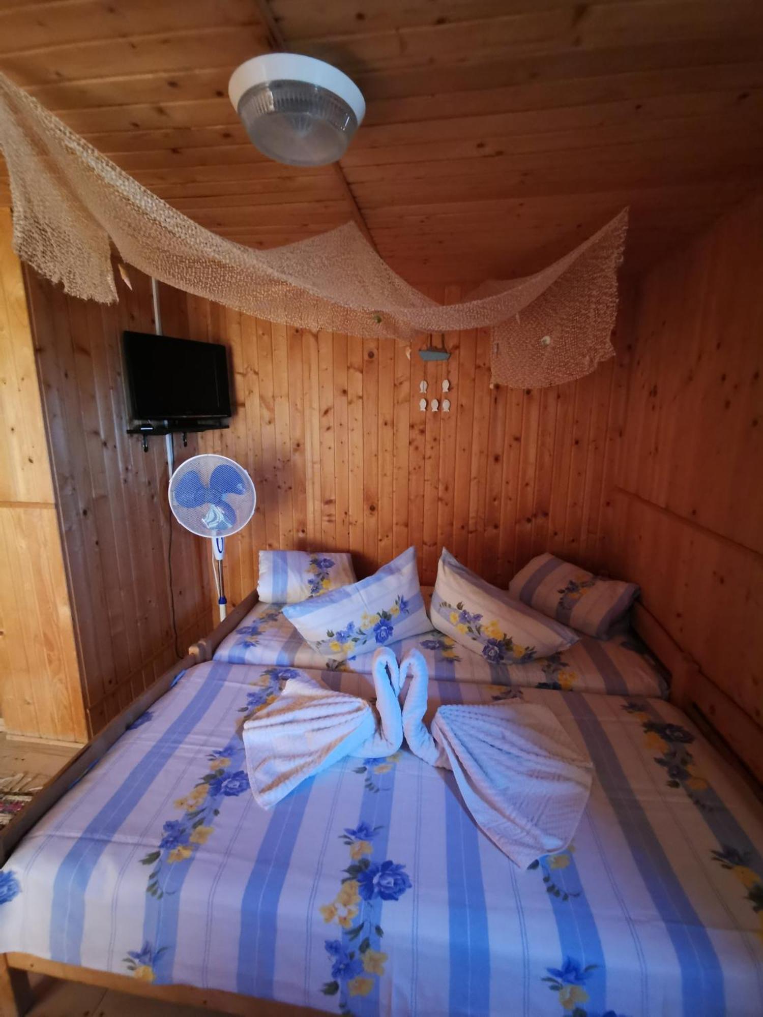 Casa Ellamy Hotell Două Mai Exteriör bild