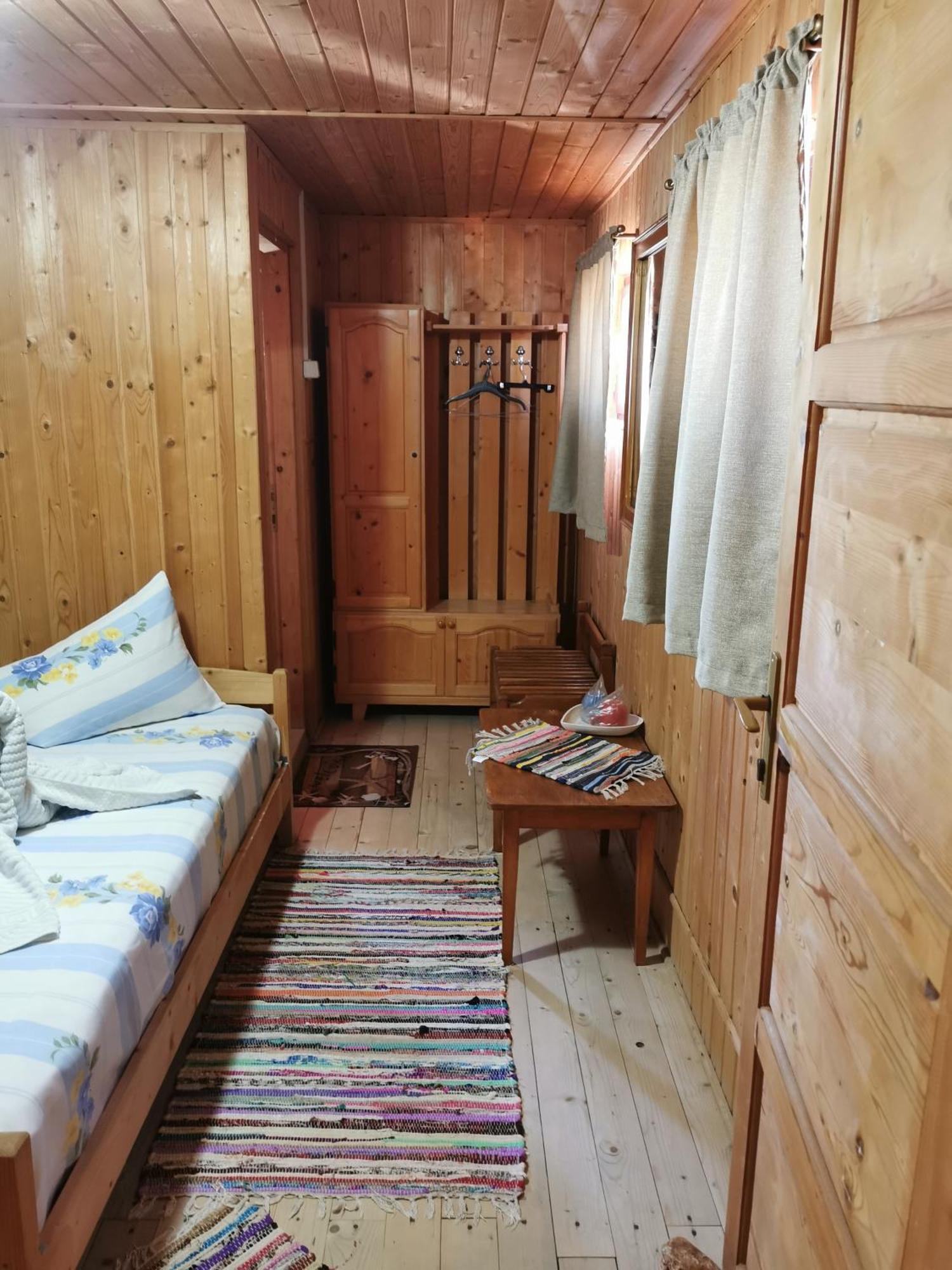Casa Ellamy Hotell Două Mai Exteriör bild