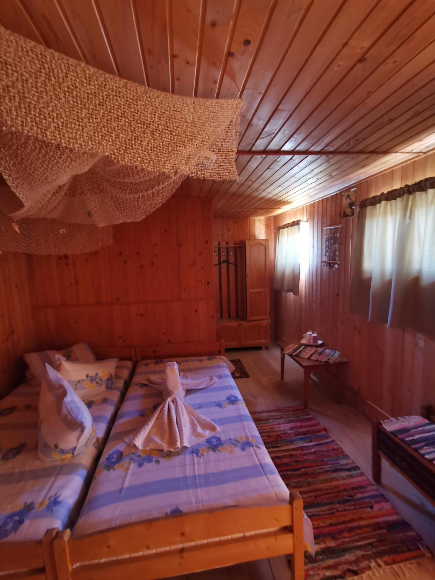 Casa Ellamy Hotell Două Mai Exteriör bild