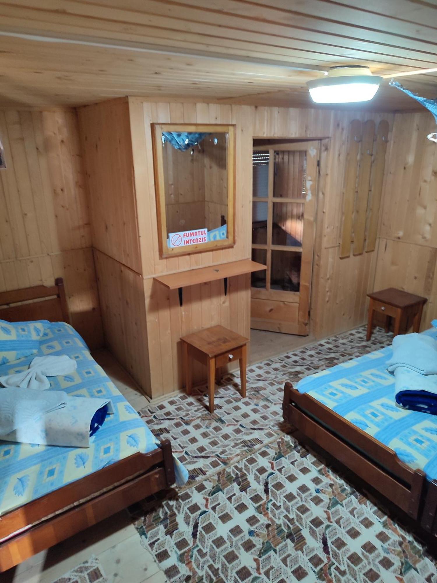 Casa Ellamy Hotell Două Mai Exteriör bild