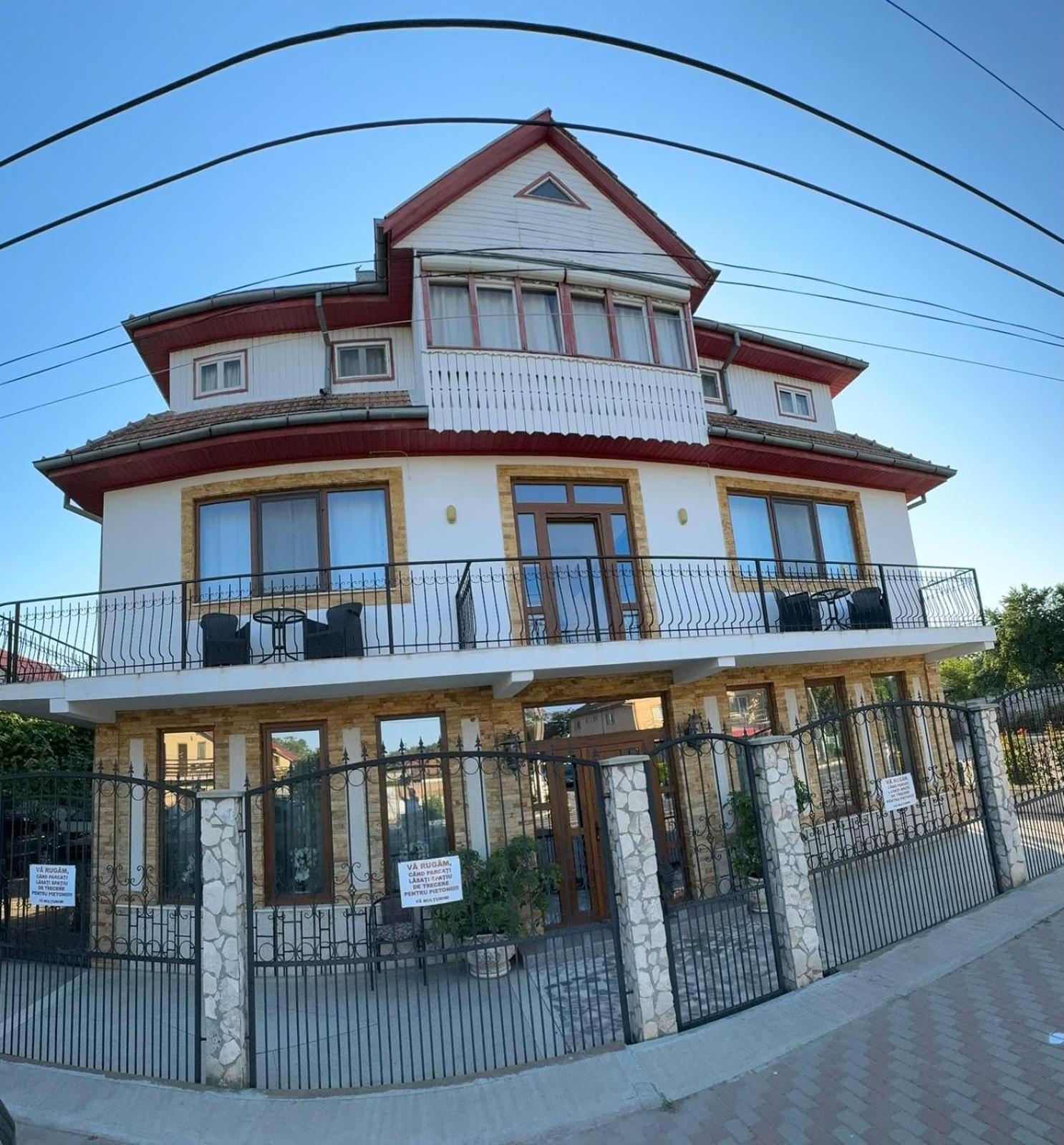 Casa Ellamy Hotell Două Mai Exteriör bild