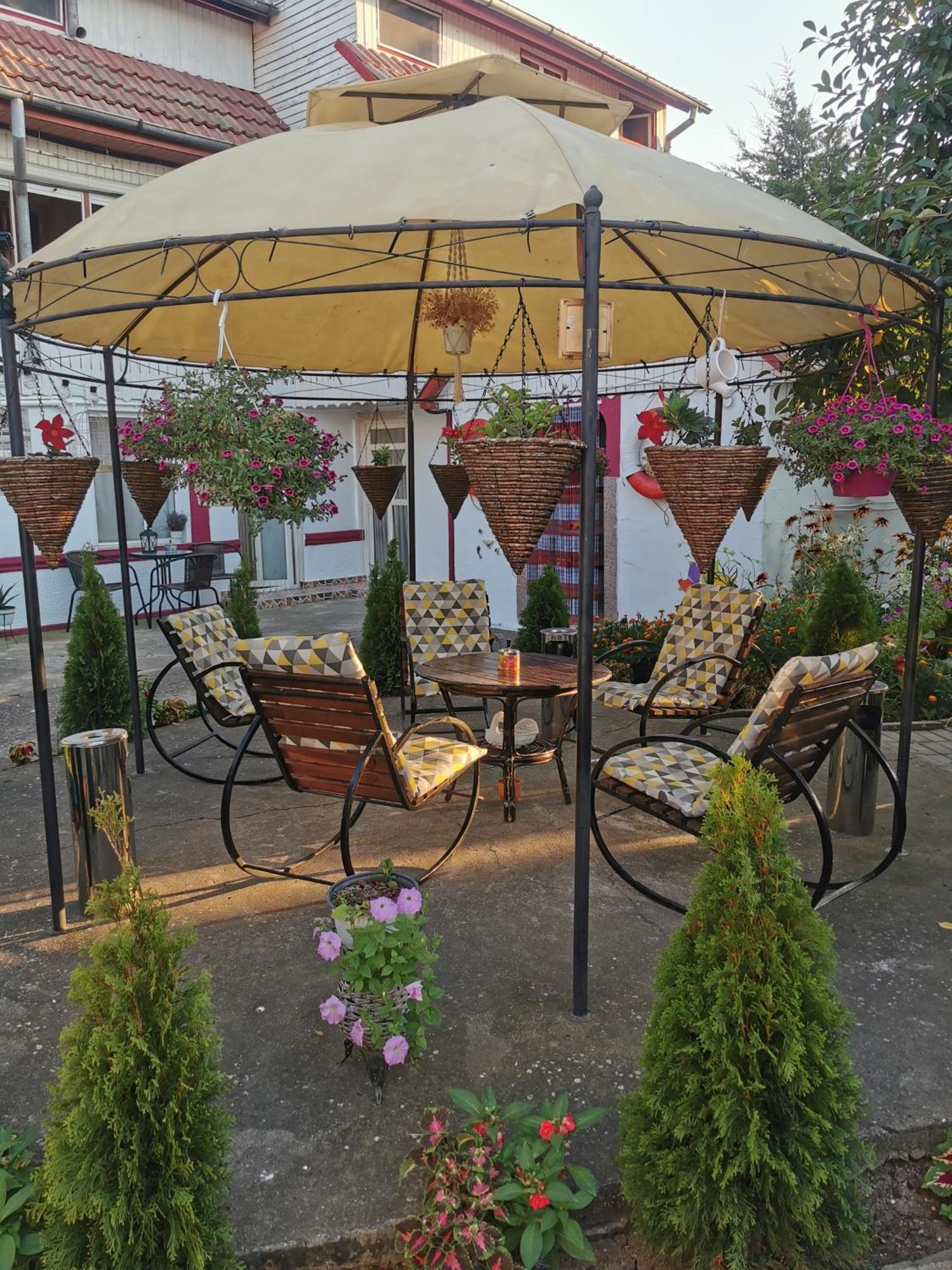 Casa Ellamy Hotell Două Mai Exteriör bild