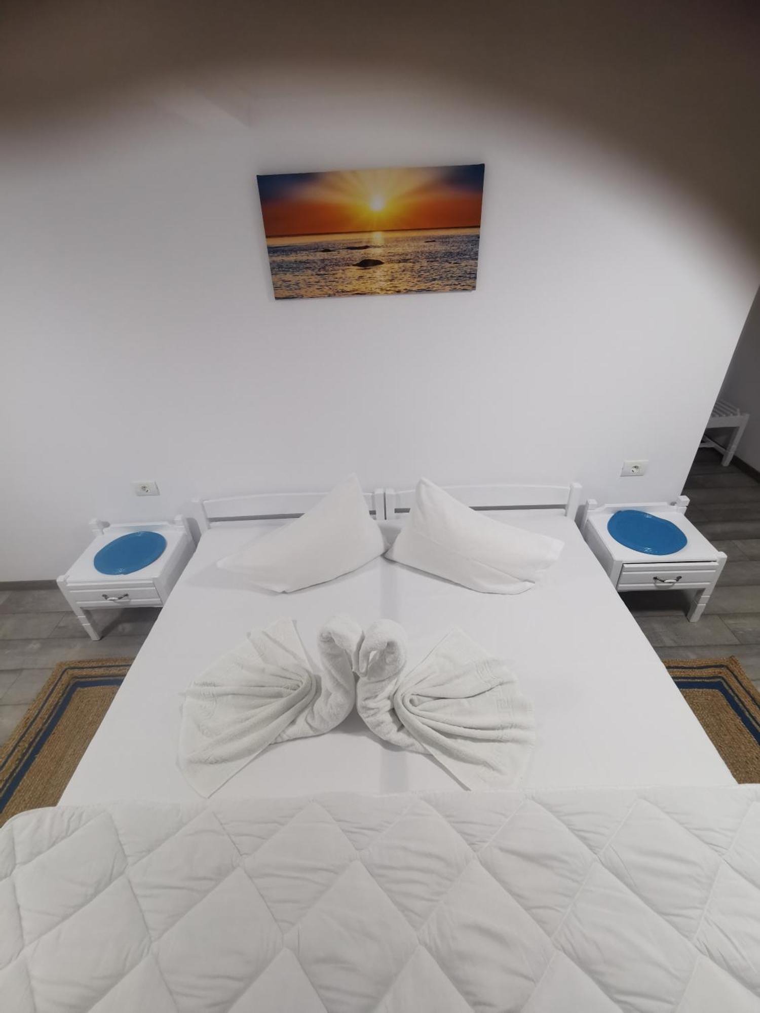 Casa Ellamy Hotell Două Mai Exteriör bild